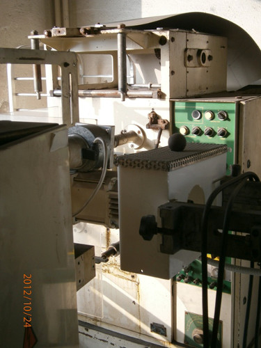 Vertikální hadicový balicí stroj BTH 41 s objemovým dávkovačem